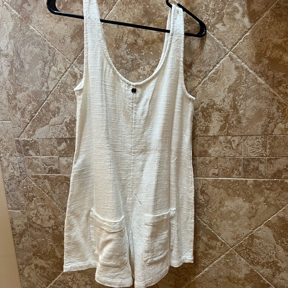 Billabong small romper - Picture 3 of 3